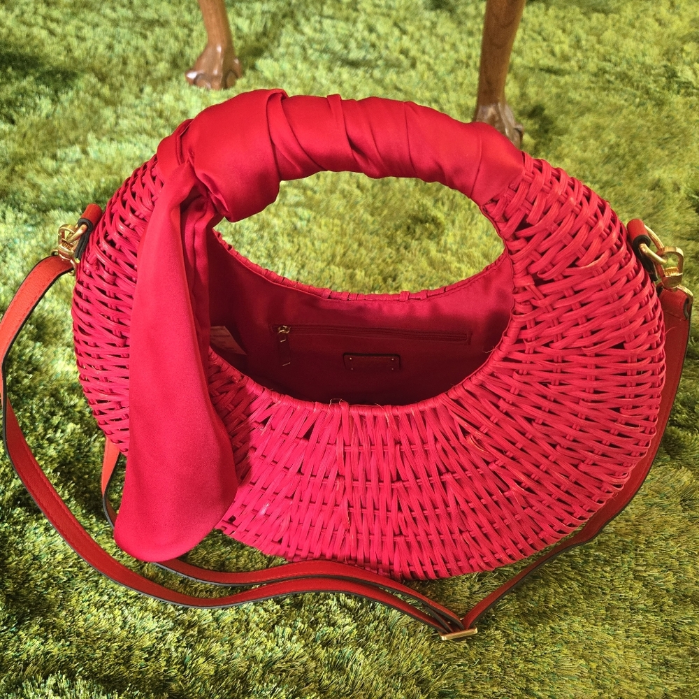 Chic Red Woven Shoulder Bag